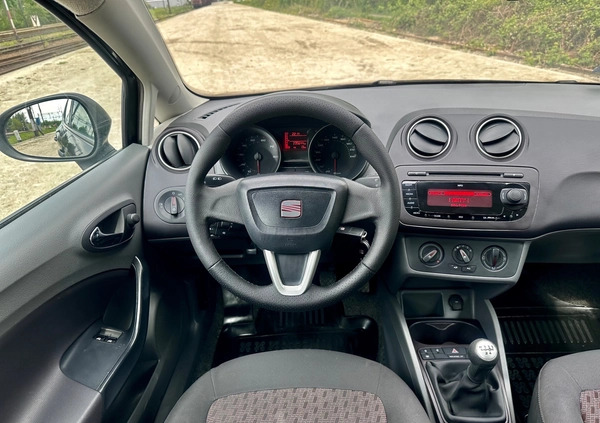 Seat Ibiza cena 13800 przebieg: 230000, rok produkcji 2008 z Wrocław małe 436